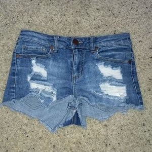 Love Fire distressed denim shorts size 3